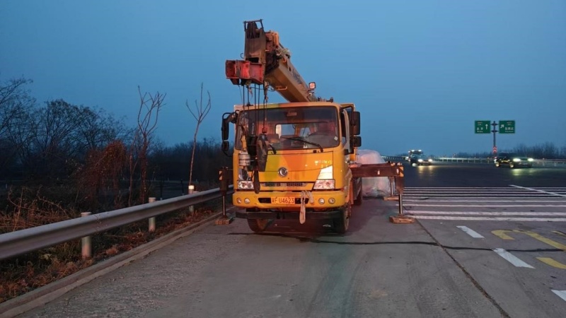 除雪3_副本.jpg 除雪3_副本.jpg